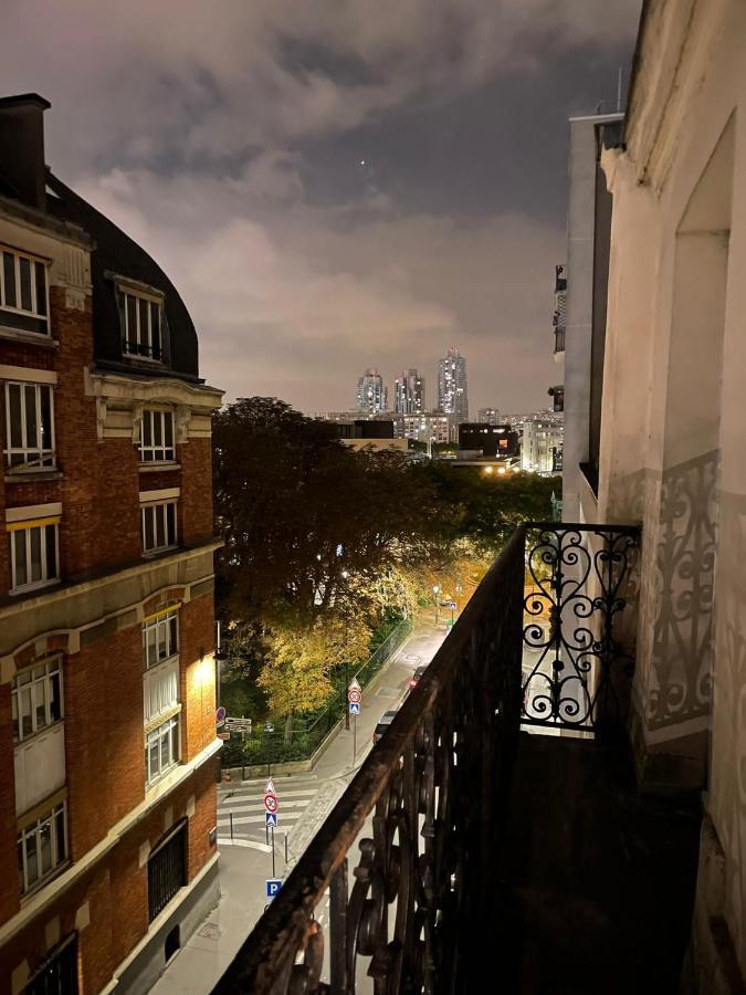 Appartement A Parijs Buitenkant foto